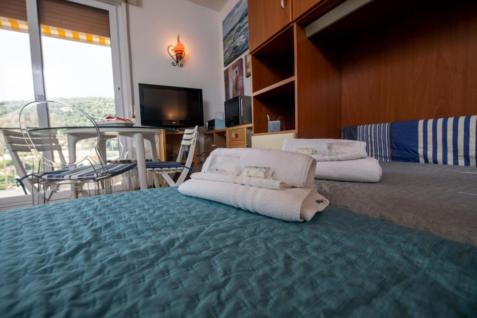 239 - Casa Del Sole Vista Mare Moneglia - 5Minuti A Piedi Dal Mare - Parcheggio Privato Apartamento Exterior foto